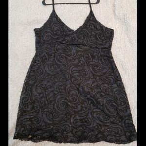 Boohoo women's lace sequins dress